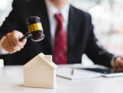 What changes does the bill amending the Act on Voluntary Auctions from the Ministry of Justice bring?